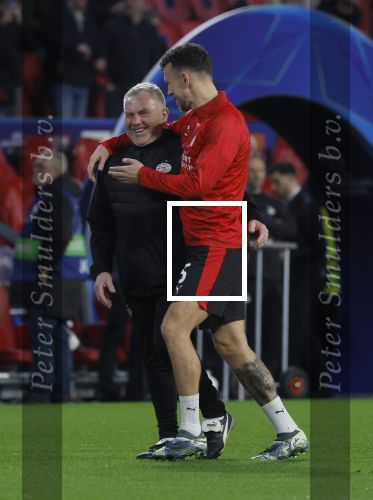 Eindhoven, 9 December 2025
PSV-Atletico Madrid, eindstand 2-3 CL
Championsleague
Ivan Perisic met Eddy Pepels