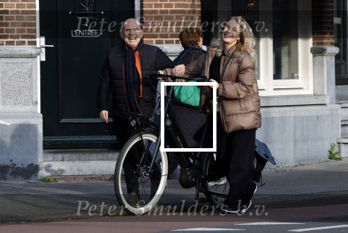 Amsterdam 22 december 2025
Jaap v Zweden en zijn vrouw Aaltje op straat in Amsterdam zuid.