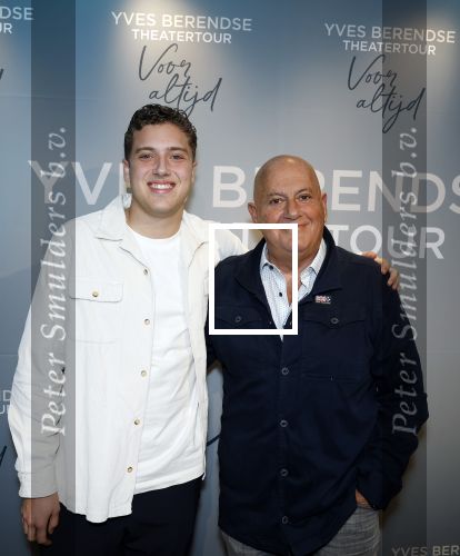 Bussum 8 december 2025
Premiere theatwershow Voor Altijd van Yves Berendse in t Spant. jack v Gelder kwam met zijn kleinzoon