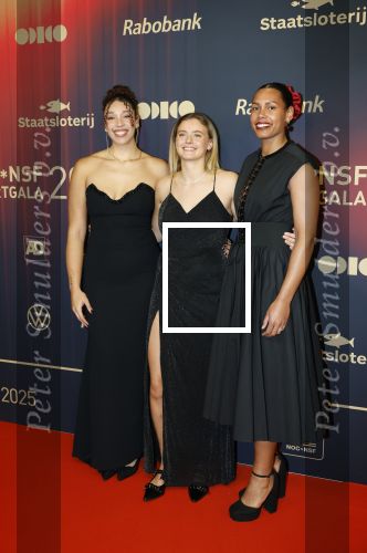 Papendal 17 december 2025
Sportgala waar oa de sportman en sportvrouw van het jaar gekozen worden . Worthy de Jong kwam met zijn vriendin  Janis Ndiba