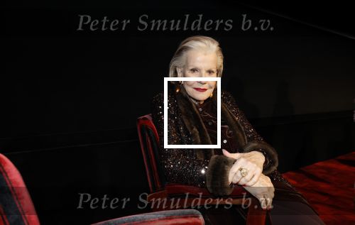 Amsterdam 2 december 2025
Presenatie Grannies van Amsterdam seizoen 2 . Martine v Os doet de presentatie. 
De Grannies bestaan uit Joanita Mug Tonneke en Lorraine . Ook hun kleinkinderen waren aanwezig  in Tuschinski