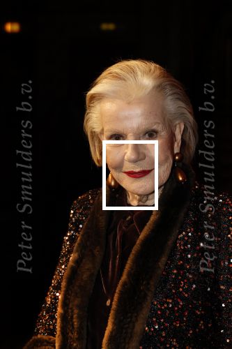 Amsterdam 2 december 2025
Presenatie Grannies van Amsterdam seizoen 2 . Martine v Os doet de presentatie. 
De Grannies bestaan uit Joanita Mug Tonneke en Lorraine . Ook hun kleinkinderen waren aanwezig  in Tuschinski