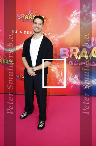 Amsterdam 7 december 2025
Premiere Juf Braaksel in Pathe Noord . Juvat Westendorp