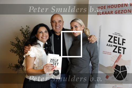 Leiden 3 december 2025
Boekpresentatie Lili Genee bij ECC in Leiden . Kim Beumer John v d Heuvel en Lili Genee