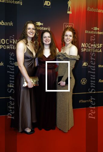 Papendal 17 december 2025
Sportgala waar oa de sportman en sportvrouw van het jaar gekozen worden . K
Kimberly Kalee Steffie v d Peel Hetty v d Wouw