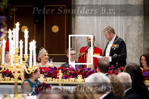 Amsterdam 11 december 2025
 Koning Willem-Alexander en koningin Maxima verwelkomen de president van Finland Alexander Stubb met zijn echtgenote Suzanne Innes-Stubb op de Dam op de eerste dag van een tweedaags staatsbezoek aan Nederland. s Avonds was het staatsbanket waar ook Prinses Amlia aanwezig was.
