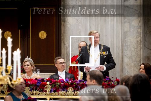 Amsterdam 11 december 2025
 Koning Willem-Alexander en koningin Maxima verwelkomen de president van Finland Alexander Stubb met zijn echtgenote Suzanne Innes-Stubb op de Dam op de eerste dag van een tweedaags staatsbezoek aan Nederland. s Avonds was het staatsbanket waar ook Prinses Amlia aanwezig was.