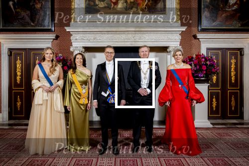 Amsterdam 11 december 2025
 Koning Willem-Alexander en koningin Maxima verwelkomen de president van Finland Alexander Stubb met zijn echtgenote Suzanne Innes-Stubb op de Dam op de eerste dag van een tweedaags staatsbezoek aan Nederland. s Avonds was het staatsbanket waar ook Prinses Amlia aanwezig was.
