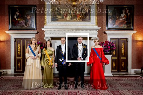 Amsterdam 11 december 2025
 Koning Willem-Alexander en koningin Maxima verwelkomen de president van Finland Alexander Stubb met zijn echtgenote Suzanne Innes-Stubb op de Dam op de eerste dag van een tweedaags staatsbezoek aan Nederland. s Avonds was het staatsbanket waar ook Prinses Amlia aanwezig was.