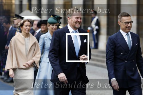 Amsterdam 11 december 2025
 Koning Willem-Alexander en koningin Maxima verwelkomende president van Finland Alexander Stubb met zijn echtgenote Suzanne Innes-Stubb op de Dam op de eerste dag van een tweedaags staatsbezoek aan Nederland