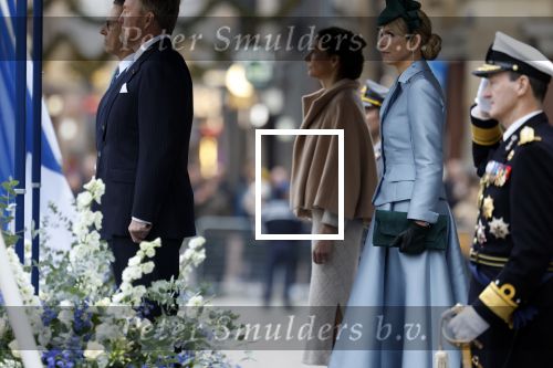 Amsterdam 11 december 2025
 Koning Willem-Alexander en koningin Maxima verwelkomende president van Finland Alexander Stubb met zijn echtgenote Suzanne Innes-Stubb op de Dam op de eerste dag van een tweedaags staatsbezoek aan Nederland