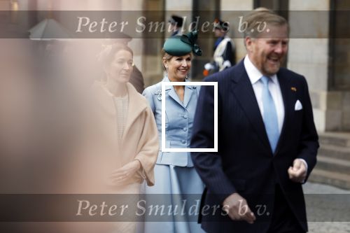 Amsterdam 11 december 2025
 Koning Willem-Alexander en koningin Maxima verwelkomende president van Finland Alexander Stubb met zijn echtgenote Suzanne Innes-Stubb op de Dam op de eerste dag van een tweedaags staatsbezoek aan Nederland