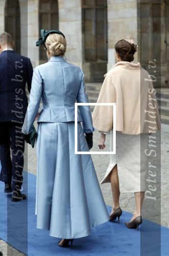 Amsterdam 11 december 2025
 Koning Willem-Alexander en koningin Maxima verwelkomende president van Finland Alexander Stubb met zijn echtgenote Suzanne Innes-Stubb op de Dam op de eerste dag van een tweedaags staatsbezoek aan Nederland