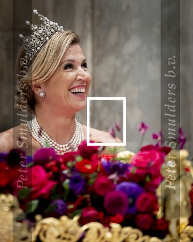 Amsterdam 11 december 2025
 Koning Willem-Alexander en koningin Maxima verwelkomen de president van Finland Alexander Stubb met zijn echtgenote Suzanne Innes-Stubb op de Dam op de eerste dag van een tweedaags staatsbezoek aan Nederland. s Avonds was het staatsbanket waar ook Prinses Amlia aanwezig was.