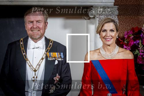 Amsterdam 11 december 2025
 Koning Willem-Alexander en koningin Maxima verwelkomen de president van Finland Alexander Stubb met zijn echtgenote Suzanne Innes-Stubb op de Dam op de eerste dag van een tweedaags staatsbezoek aan Nederland. s Avonds was het staatsbanket waar ook Prinses Amlia aanwezig was.