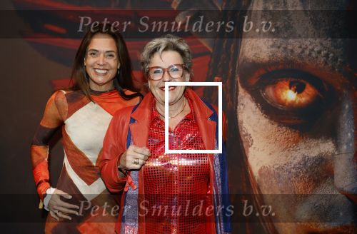 Hilversum 16 december 2025
Premiere Avatar in VUE in Hilversum. Lieske Vos (B&B vol liefde) en Eveline Rampaart e