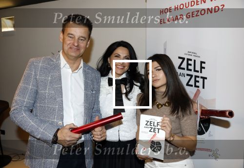 Leiden 3 december 2025
Boekpresentatie Lili Genee bij ECC in Leiden . Wilfred Genee met zijn dochter en zijn vrouw Lili