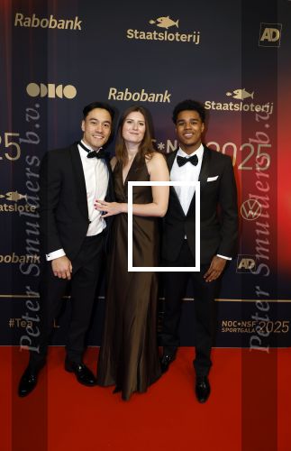 Papendal 17 december 2025
Sportgala waar oa de sportman en sportvrouw van het jaar gekozen worden . Loran de Munck op de rode loper met partner