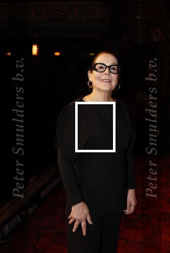 Amsterdam 2 december 2025
Presenatie Grannies van Amsterdam seizoen 2 . Martine v Os doet de presentatie. 
De Grannies bestaan uit Joanita Mug Tonneke en Lorraine . Ook hun kleinkinderen waren aanwezig  in Tuschinski