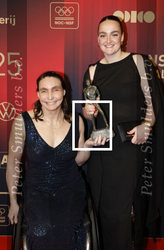 Papendal 17 december 2025
Sportgala waar oa de sportman en sportvrouw van het jaar gekozen worden . De para basketbalsters werden para Sportploeg v h jaar met oa Mariska Beijer