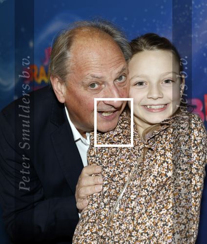 Amsterdam 7 december 2025
Premiere Juf Braaksel in Pathe Noord . Martin v Waardenberg en zijn dochter Mina v Waardenberg