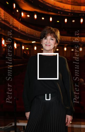 Amsterdam 2 december 2025
Presenatie Grannies van Amsterdam seizoen 2 . Martine v Os doet de presentatie. 
De Grannies bestaan uit Joanita Mug Tonneke en Lorraine . Ook hun kleinkinderen waren aanwezig  in Tuschinski