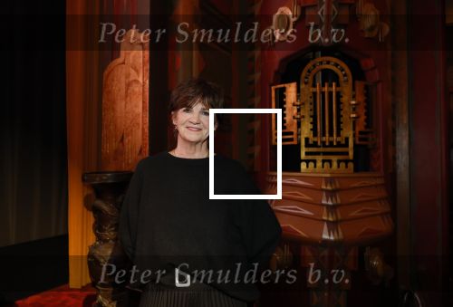 Amsterdam 2 december 2025
Presenatie Grannies van Amsterdam seizoen 2 . Martine v Os doet de presentatie. 
De Grannies bestaan uit Joanita Mug Tonneke en Lorraine . Ook hun kleinkinderen waren aanwezig  in Tuschinski