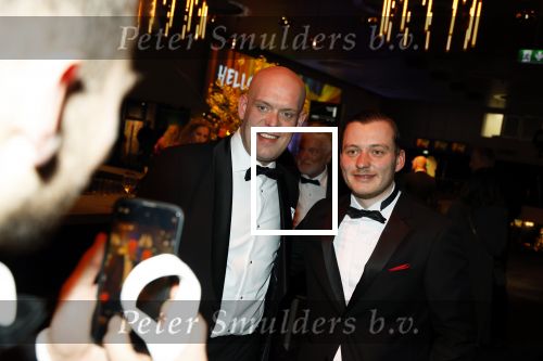 Amsterdam 13 december 2025
Vip dag masters Expo in de Rai . Michael v Gerwen met een fan