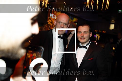 Amsterdam 13 december 2025
Vip dag masters Expo in de Rai . Michael v Gerwen met een fan