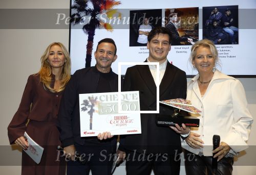 Amsterdam 11 december 2025
Eerste dag van de Masters expo in de RAI. najib Amhali en Wendy v Dijk presenteren bij Corendon