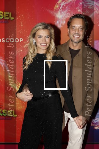 Amsterdam 7 december 2025
Premiere Juf Braaksel in Pathe Noord . Nicolette v Dam en haar man Bas Smit
