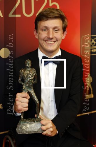 Papendal 17 december 2025
Sportgala waar oa de sportman en sportvrouw van het jaar gekozen worden . Para Sportman v h Jaar Niels Vink