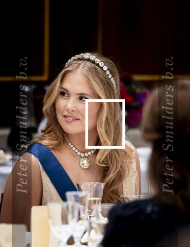 Amsterdam 11 december 2025
 Koning Willem-Alexander en koningin Maxima verwelkomen de president van Finland Alexander Stubb met zijn echtgenote Suzanne Innes-Stubb op de Dam op de eerste dag van een tweedaags staatsbezoek aan Nederland. s Avonds was het staatsbanket waar ook Prinses Amlia aanwezig was.