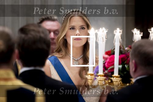 Amsterdam 11 december 2025
 Koning Willem-Alexander en koningin Maxima verwelkomen de president van Finland Alexander Stubb met zijn echtgenote Suzanne Innes-Stubb op de Dam op de eerste dag van een tweedaags staatsbezoek aan Nederland. s Avonds was het staatsbanket waar ook Prinses Amlia aanwezig was.