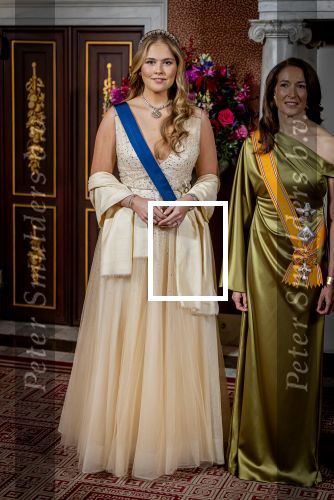 Amsterdam 11 december 2025
 Koning Willem-Alexander en koningin Maxima verwelkomen de president van Finland Alexander Stubb met zijn echtgenote Suzanne Innes-Stubb op de Dam op de eerste dag van een tweedaags staatsbezoek aan Nederland. s Avonds was het staatsbanket waar ook Prinses Amlia aanwezig was.