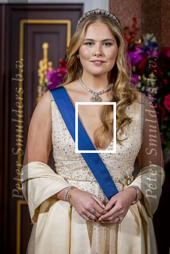 Amsterdam 11 december 2025
 Koning Willem-Alexander en koningin Maxima verwelkomen de president van Finland Alexander Stubb met zijn echtgenote Suzanne Innes-Stubb op de Dam op de eerste dag van een tweedaags staatsbezoek aan Nederland. s Avonds was het staatsbanket waar ook Prinses Amlia aanwezig was.