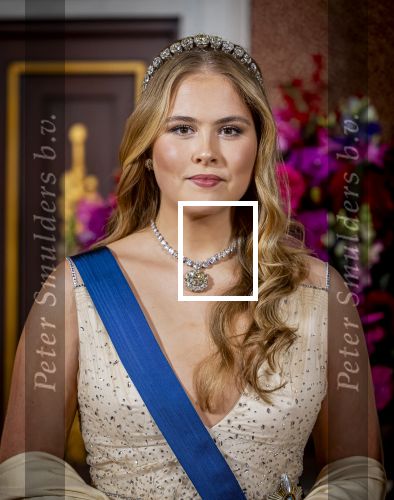 Amsterdam 11 december 2025
 Koning Willem-Alexander en koningin Maxima verwelkomen de president van Finland Alexander Stubb met zijn echtgenote Suzanne Innes-Stubb op de Dam op de eerste dag van een tweedaags staatsbezoek aan Nederland. s Avonds was het staatsbanket waar ook Prinses Amlia aanwezig was.