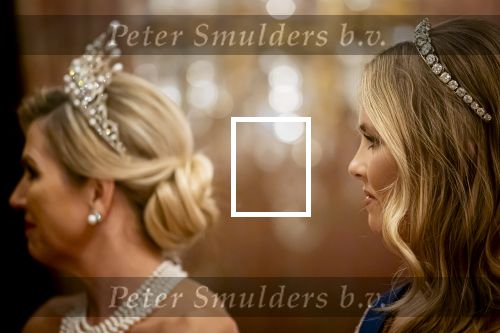 Amsterdam 11 december 2025
 Koning Willem-Alexander en koningin Maxima verwelkomen de president van Finland Alexander Stubb met zijn echtgenote Suzanne Innes-Stubb op de Dam op de eerste dag van een tweedaags staatsbezoek aan Nederland. s Avonds was het staatsbanket waar ook Prinses Amlia aanwezig was.