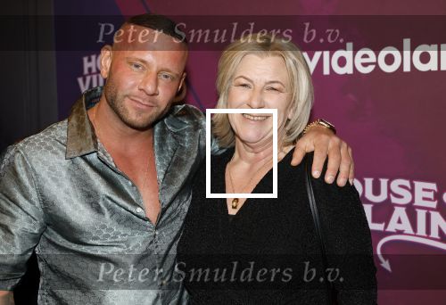 Amsterdam 15 december 2025
Presentatie cast House Villains bij het Tobacco theater . Aanwezig Soundos Ayleem Bella Djamilla Celina King Faisel Malgasio Terror Jaap Ruud Benard Rene Spoelstra en Michella Kox .