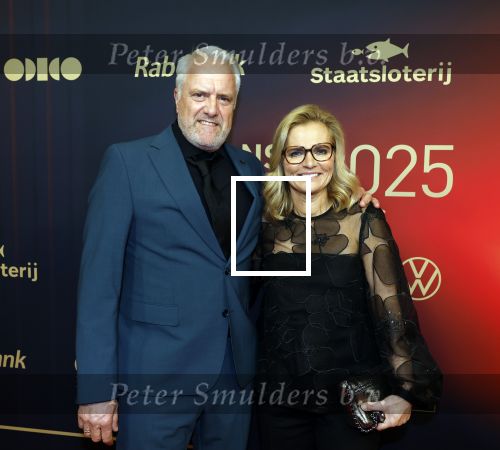 Papendal 17 december 2025
Sportgala waar oa de sportman en sportvrouw van het jaar gekozen worden . Sarina Wiegman kwam met haar man en werd gekozen tot coach van het jaar