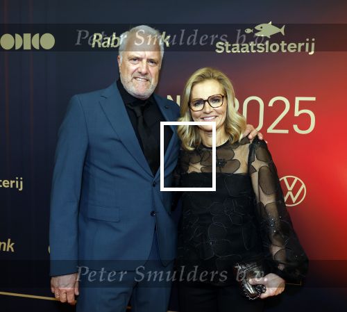 Papendal 17 december 2025
Sportgala waar oa de sportman en sportvrouw van het jaar gekozen worden . Sarina Wiegman kwam met haar man en werd gekozen tot coach van het jaar