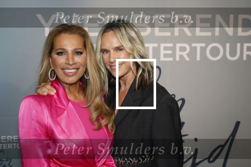 Bussum 8 december 2025
Premiere theatwershow Voor Altijd van Yves Berendse in t Spant. Saskia v d Linden en Esther Oosterbeek