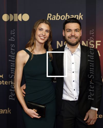 Papendal 17 december 2025
Sportgala waar oa de sportman en sportvrouw van het jaar gekozen worden . Sjinkie Knegt kwam met zijn nieuwe vriendin