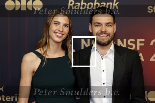 Papendal 17 december 2025
Sportgala waar oa de sportman en sportvrouw van het jaar gekozen worden . Sjinkie Knegt kwam met zijn nieuwe vriendin