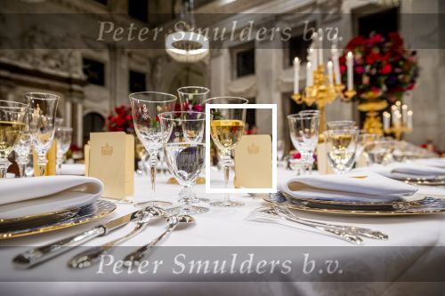Amsterdam 11 december 2025
 Koning Willem-Alexander en koningin Maxima verwelkomen de president van Finland Alexander Stubb met zijn echtgenote Suzanne Innes-Stubb op de Dam op de eerste dag van een tweedaags staatsbezoek aan Nederland. s Avonds was het staatsbanket waar ook Prinses Amlia aanwezig was.