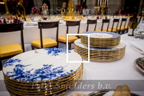 Amsterdam 11 december 2025
 Koning Willem-Alexander en koningin Maxima verwelkomen de president van Finland Alexander Stubb met zijn echtgenote Suzanne Innes-Stubb op de Dam op de eerste dag van een tweedaags staatsbezoek aan Nederland. s Avonds was het staatsbanket waar ook Prinses Amlia aanwezig was.