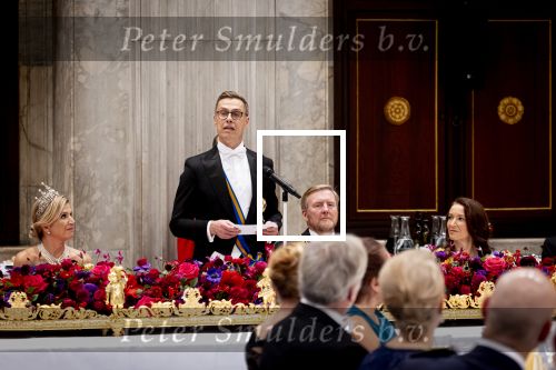 Amsterdam 11 december 2025
 Koning Willem-Alexander en koningin Maxima verwelkomen de president van Finland Alexander Stubb met zijn echtgenote Suzanne Innes-Stubb op de Dam op de eerste dag van een tweedaags staatsbezoek aan Nederland. s Avonds was het staatsbanket waar ook Prinses Amlia aanwezig was.