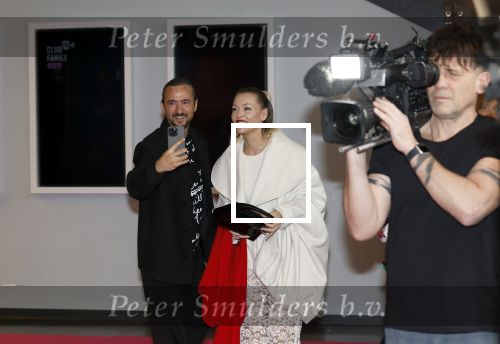 Amsterdam 7 december 2025
Premiere Juf Braaksel in Pathe Noord . Susanna Klibansky en Louis Klibansky