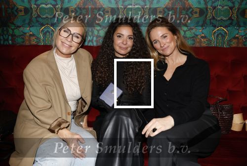 Amsterdam 16 december 2025
Presentatie boekje Fajah Lourens . Tanja Jess Fajah Lourens en Lieke v Lexmond