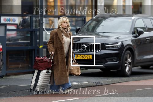 Amsterdam 8 december 2025
Tatjana Simic arriveert thuis met haar koffer